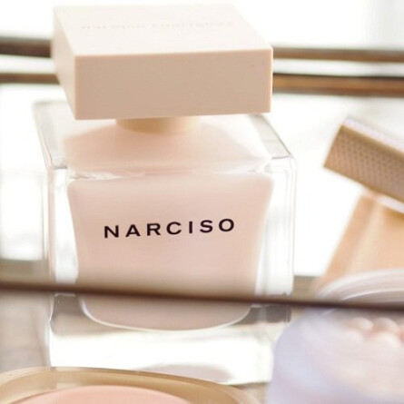 عطر نارسیس رودریگز پودری