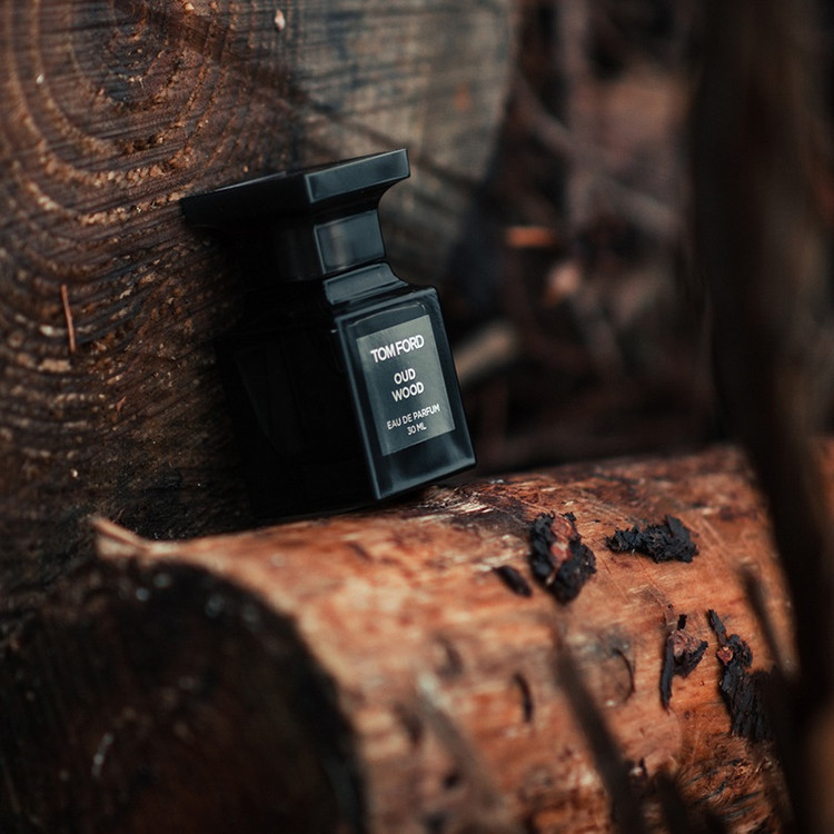 عطر تام فورد عود وود